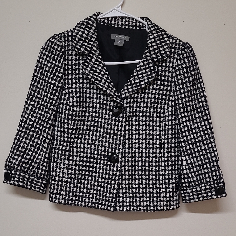 Ann Taylor Black and White Houndstooth Blazer